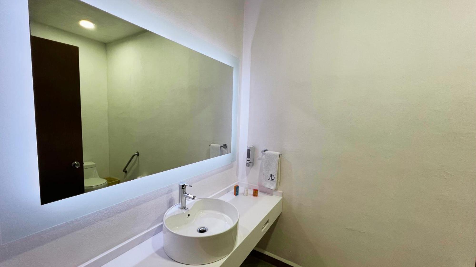Hotel Mama Dolores โดโลเรสฮิดัลโก ภายนอก รูปภาพ